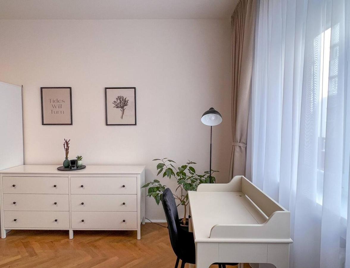 Appartamento 96m2 Of Comfort And Style: 4bd In Old Town Bratislava